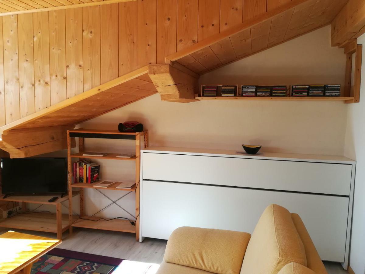 Confortevole Mansarda Di Montagna Poschiavo Dış mekan fotoğraf